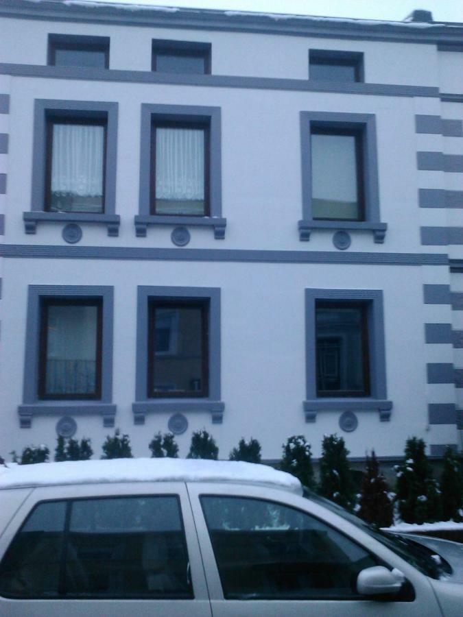 Pensionszimmer Luetzowzimmer Lubeck Bagian luar foto